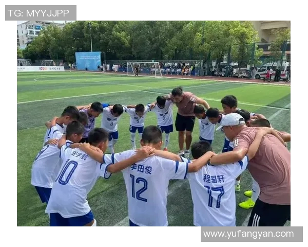 足球明星精彩瞬间集锦各路球星踢球姿态尽显风采与魅力